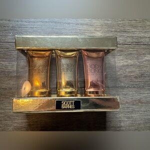 ****SOLD**** AUTHENTIC BODY BLING SCOTT BARNES MOISTURING SHIMMERING BODY LOTION